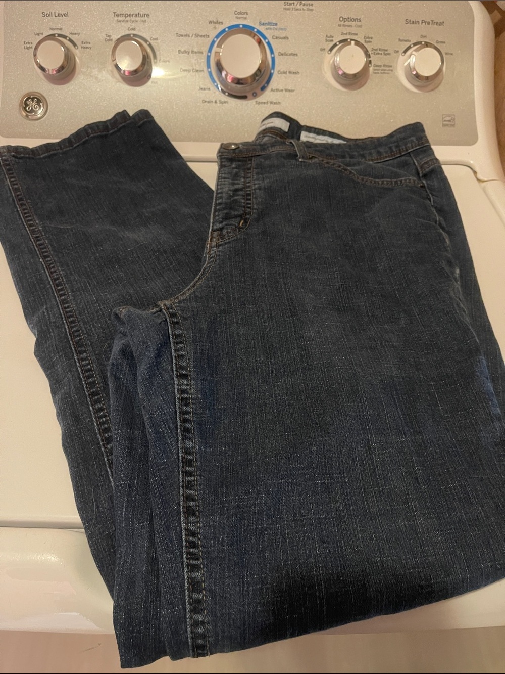 Jones New York Men's Dark Indigo Relaxed Jeans